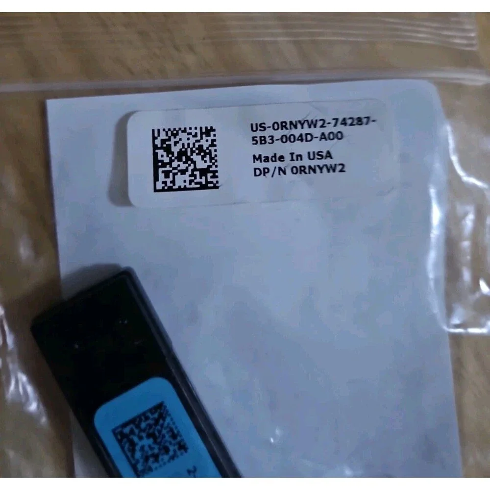 RNYW2_A00 Dell Windows 8 / 8.1 OS Computer Recovery Restore Media USB Stick 8GB